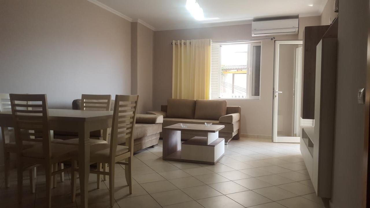 B & D Apartment Sarande Luaran gambar