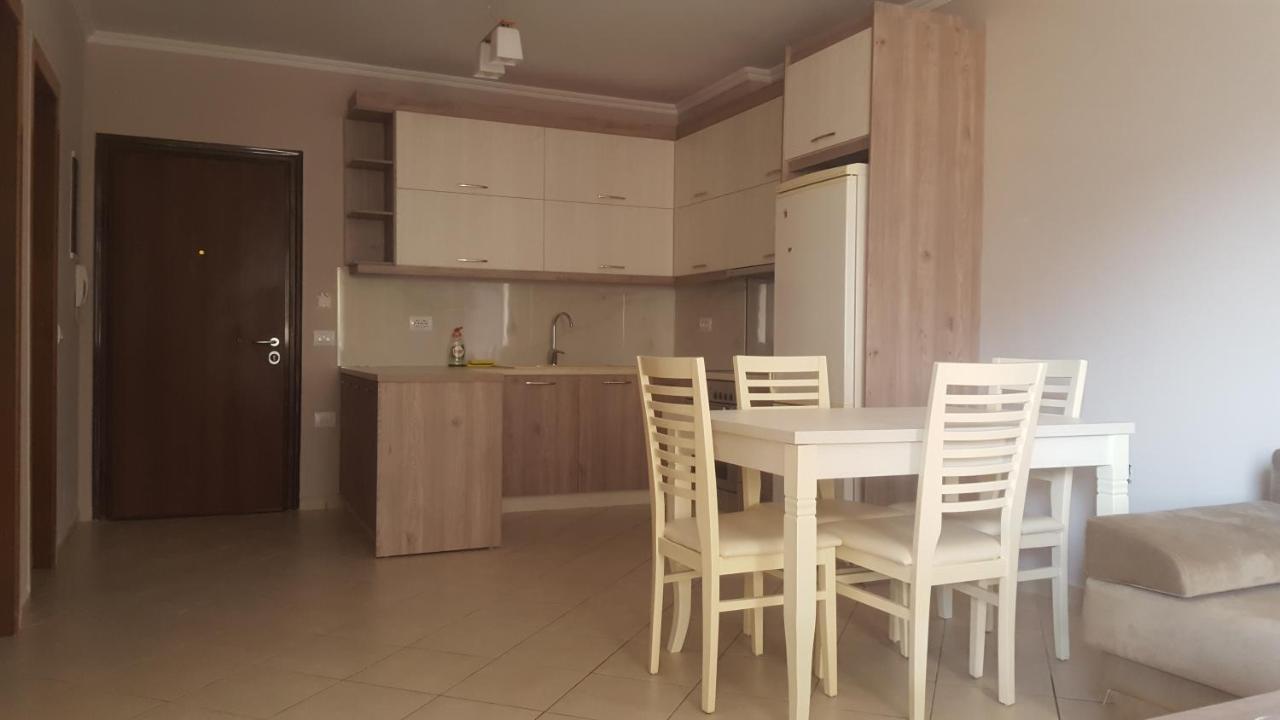 B & D Apartment Sarande Luaran gambar